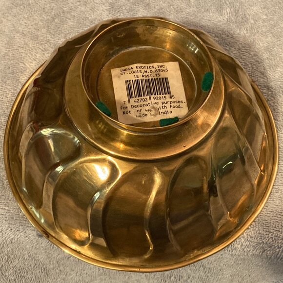 VTG 1980's Scalloped Brass Bowl-India Exotics-3.5” H & 7” D-Decorative Only-VGUC - Picture 4 of 8